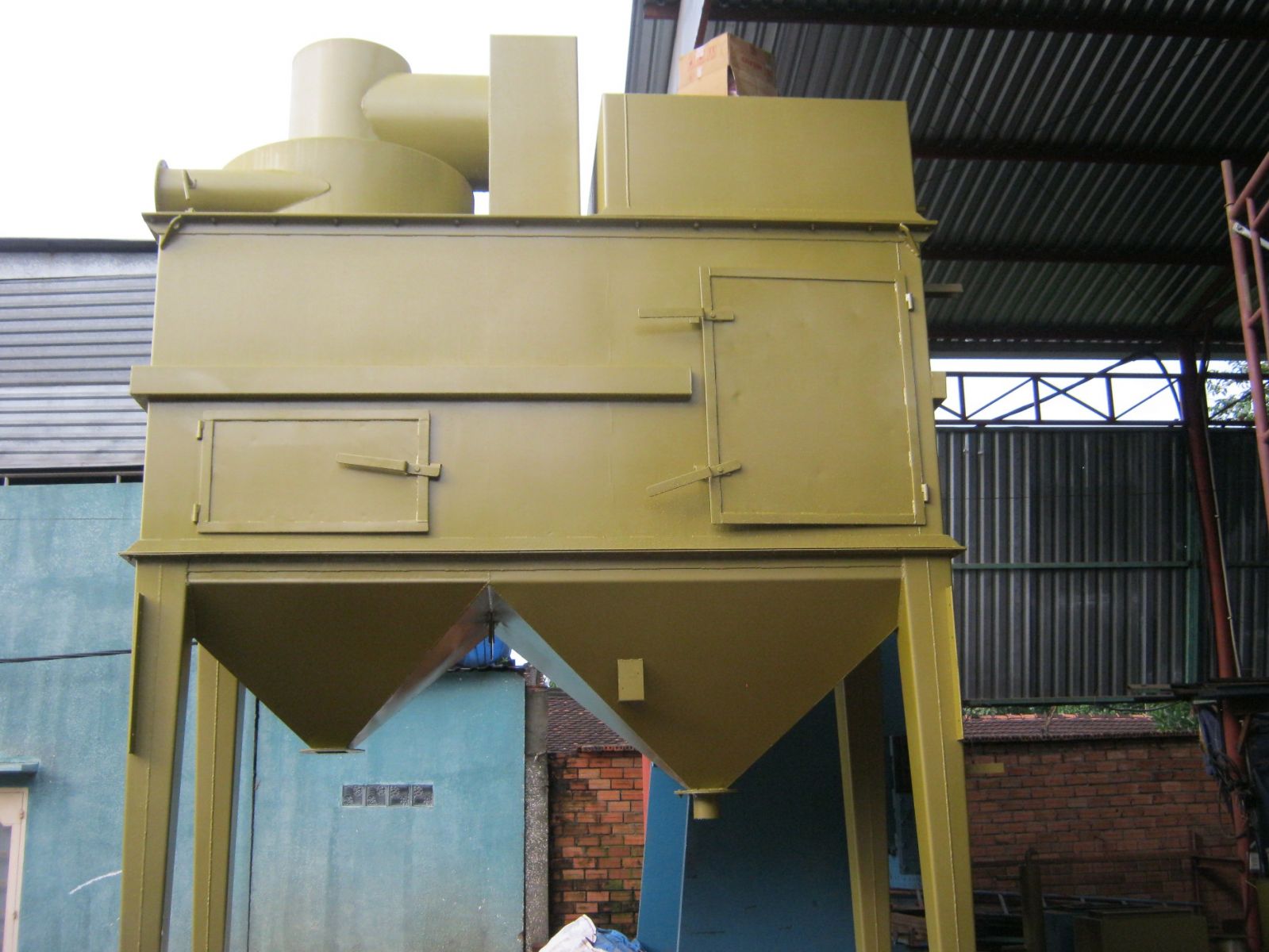 Silo thu hồi và tách bụi ( Phun bi, phun cát)